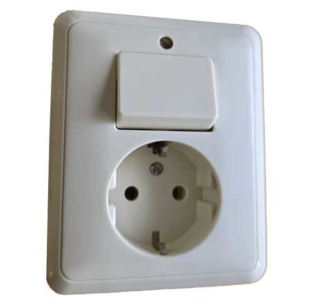 Wisselschakelaar inbouwcombinatie met randaarde