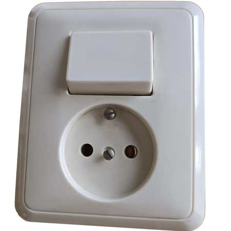 wisselschakelaar met stopcontact inbouw "Jung"